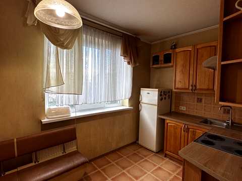 квартира за адресою Валентинівська вул. (Блюхера), 21а