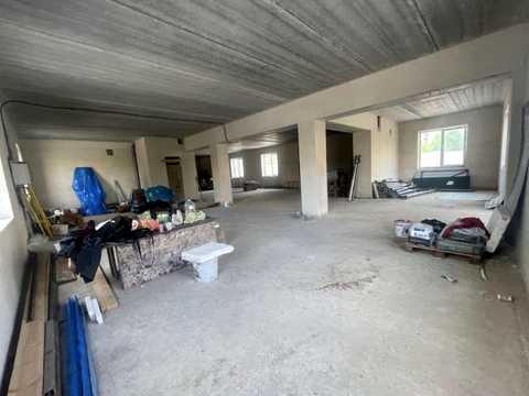 комерційна за адресою Боголюбова вул., 27а