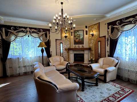 будинок за адресою с. Верхів, Гагаріна