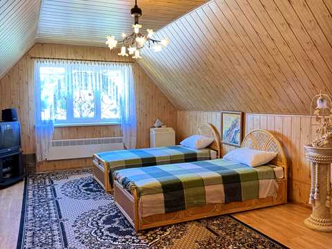 будинок за адресою с. Верхів, Гагаріна
