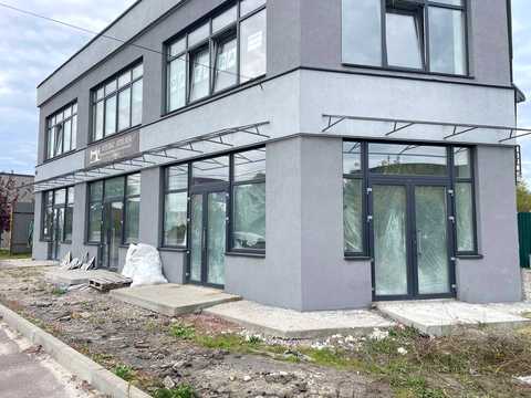 комерційна за адресою Старе Село вул. (Кутузова), 1-А