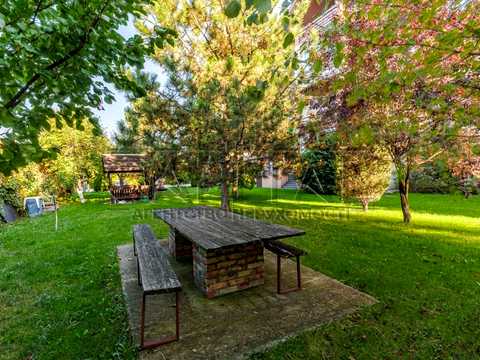 квартира по адресу Озерна ул., 10