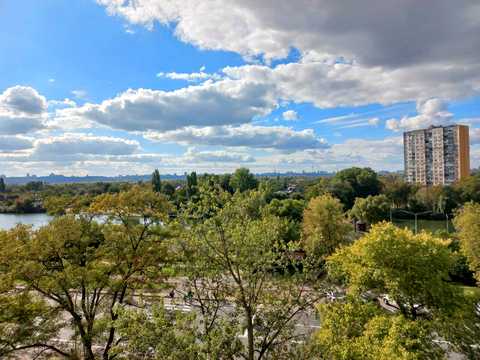 квартира за адресою Райдужна вул., 11