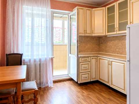 квартира за адресою Григорія Ващенка вул., 3