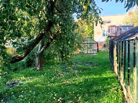 будинок за адресою Спортивна вул.