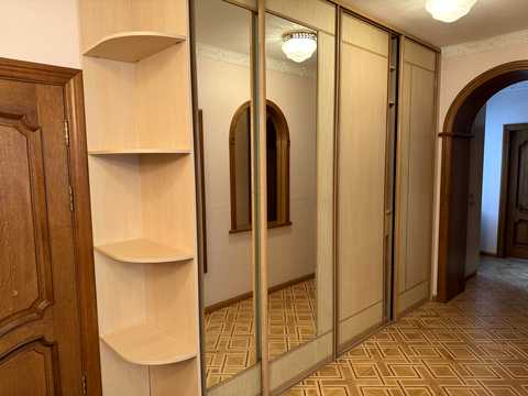 квартира за адресою Михайла Омеляновича-Павленка вул. (Суворова), 13