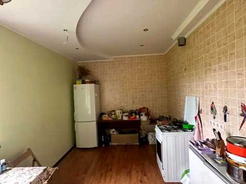 будинок за адресою смт. Обухівка, Ламана