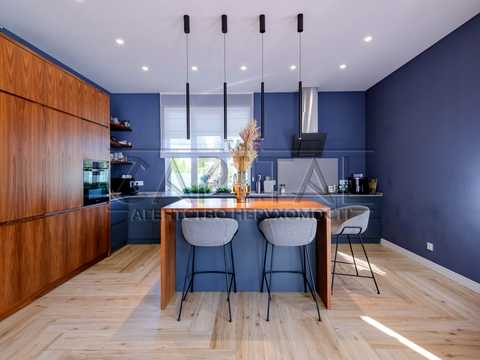 будинок за адресою Київська