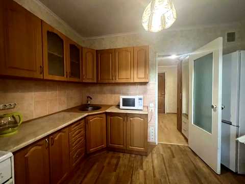 квартира по адресу Ревуцкого ул., 19/1