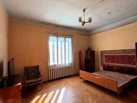 будинок за адресою Грушевського