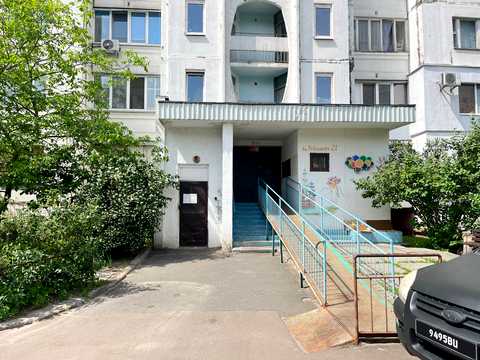 квартира за адресою Ревуцького вул., 21
