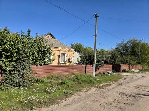 будинок за адресою с. Грузьке, Мухамедієва, 166