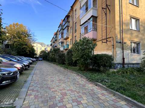 квартира по адресу Квитневая ул., 3