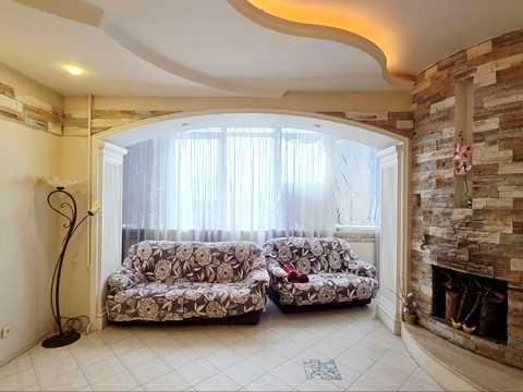 квартира за адресою Незалежності вул. (Армійська), 17а