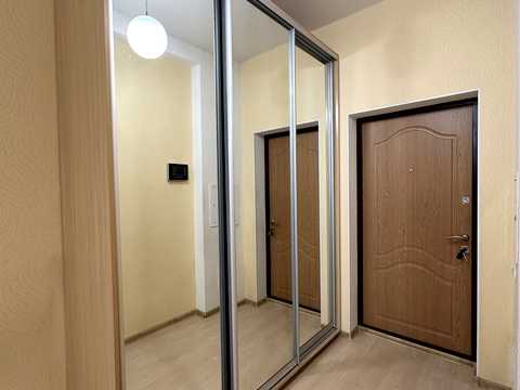 квартира за адресою Срібнокільська вул., 3-Б