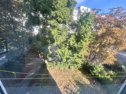 квартира за адресою Захисників України вул. (1-го Травня), 2