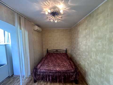 квартира за адресою Захисників України вул. (1-го Травня), 2