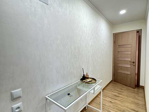 квартира за адресою Арсенія Тарковського вул. (Володарського), 1а