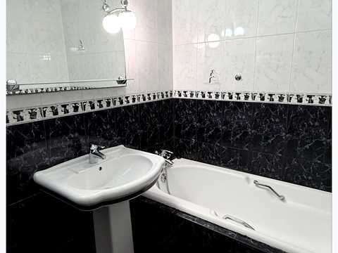 квартира за адресою Академіка Корольова вул., 72