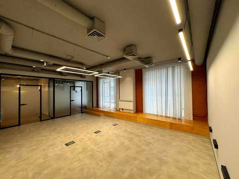 коммерческая по адресу Андрея Верхогляда ул. (Михайла Драгомирова), 14-А
