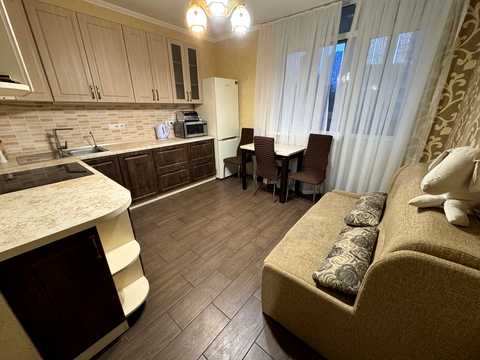 квартира за адресою Саперно-Слобідська вул., 24