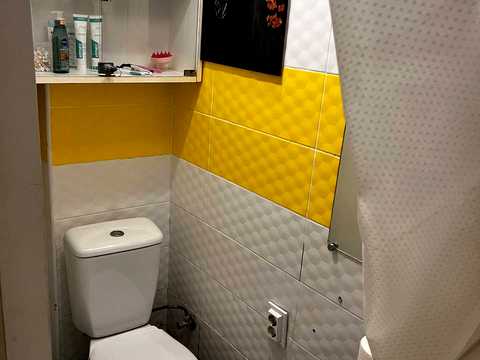 комерційна за адресою Шептицьких вул., 24