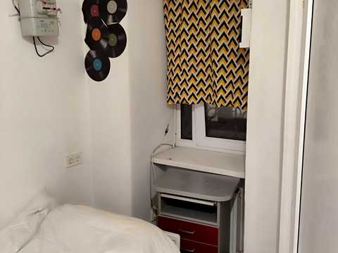 комерційна за адресою Шептицьких вул., 24