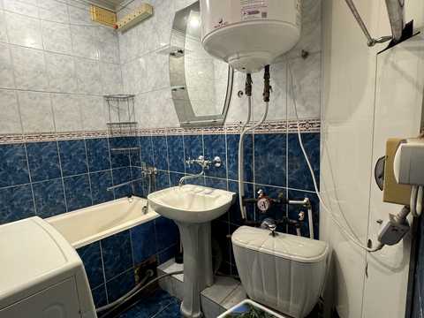 квартира за адресою Космонавтів вул., 45