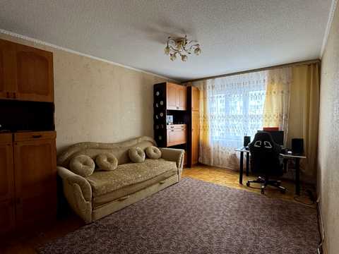 квартира за адресою Анни Ахматової вул., 13-А