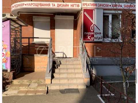 комерційна за адресою Анни Ахматової вул., 13