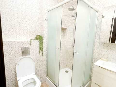 квартира за адресою Джерельна вул., 8