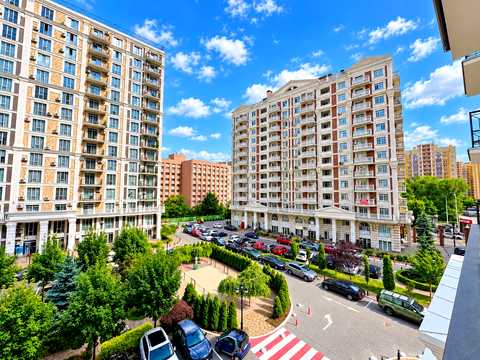 квартира за адресою Михайла Максимовича вул. (Онуфрія Трутенка), 26-Б
