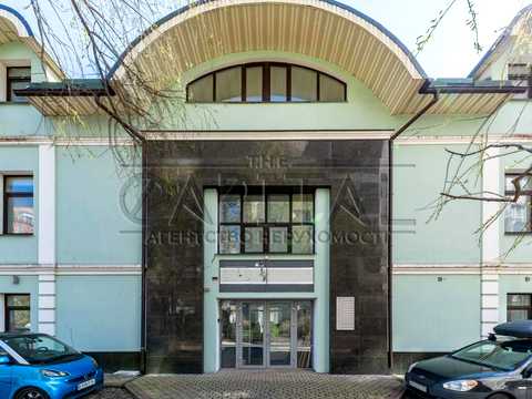 комерційна за адресою Золотоустівська вул., 2/4