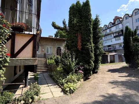 квартира за адресою Івана Франка вул., 25