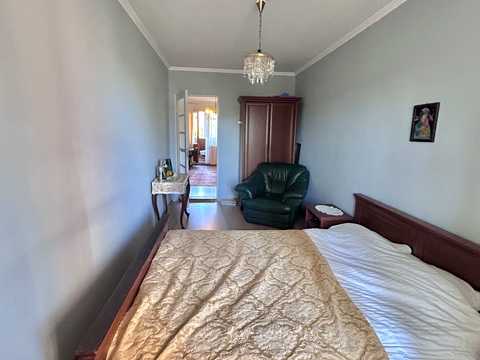 квартира за адресою Наукова вул., 12