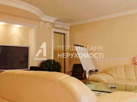 комерційна за адресою Одеса, Пироговська вул., 3а