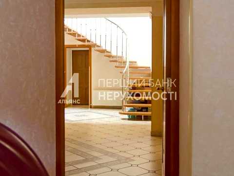 комерційна за адресою Одеса, Пироговська вул., 3а