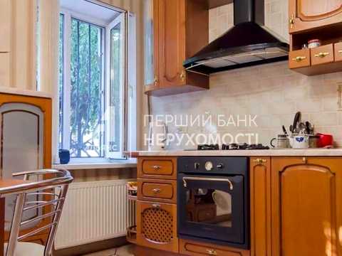 комерційна за адресою Одеса, Пироговська вул., 3а