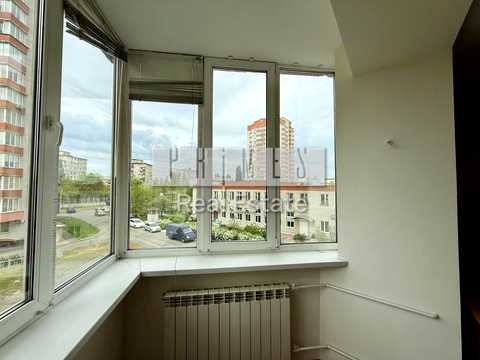 квартира за адресою Верховної Ради бульв., 21-Б