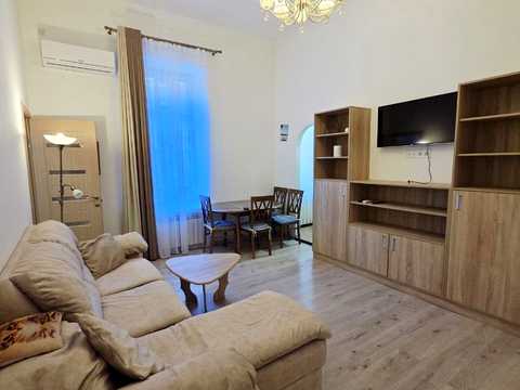 квартира за адресою Дерибасівська вул., 9