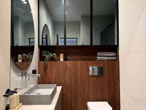 квартира за адресою Дніпровська набережна вул., 20-А