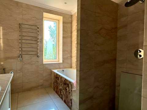 будинок за адресою с. Годовиця, Лесі Українки