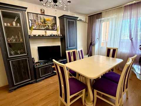 квартира за адресою Власенка вул., 22