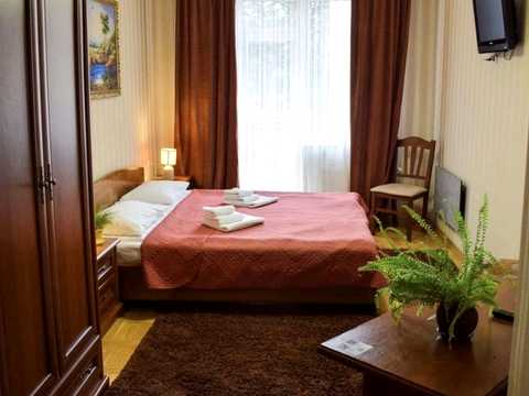комерційна за адресою Степана бандери, 6