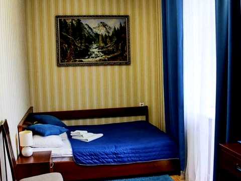 комерційна за адресою Степана бандери, 6
