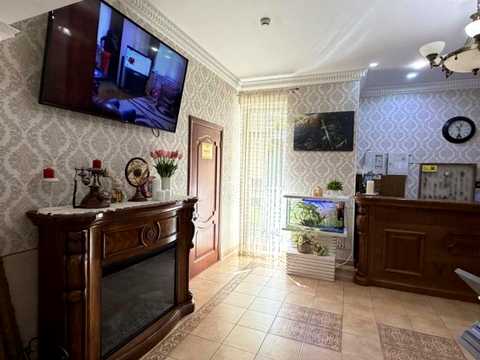 комерційна за адресою Степана бандери, 6
