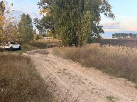 участок по адресу 