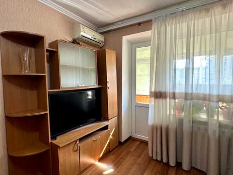 квартира за адресою Чернівці, Сергія Скальда вул. (Комарова), 9