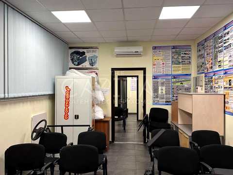 комерційна за адресою Архітектора Вербицького вул., 19