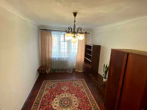 квартира за адресою Кам'янецька вул., 75